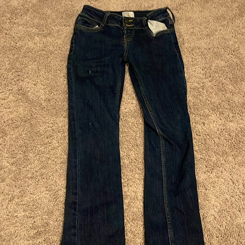 Blue jeans they are super comfortable stretchy tighten the waist